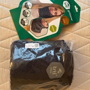 Trtl Black Travel Pillow
